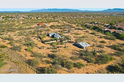 800 W Camino Rancheria, Sahuarita, AZ 85629 - Photo 8