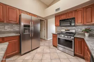 152 N Fenceline Dr, Tucson, AZ 85748 - Photo 16