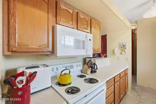 3747 S Paseo de Los Nardos, Green Valley, AZ 85614 - Photo 10