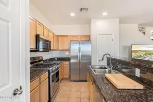 993 S Stalactites Cir, Benson, AZ 85602 - Photo 4