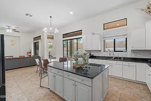 1220 W Calabria Ct, Oro Valley, AZ 85755 - Photo 18