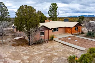 1807 E Kimsey Rd, Willcox, AZ 85643 - Photo 1