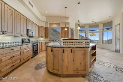 14880 N Sonora Vista Canyon Place, Marana, AZ 85658 - Photo 10