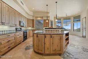 14880 N Sonora Vista Canyon Pl, Marana, AZ 85658 - Photo 10