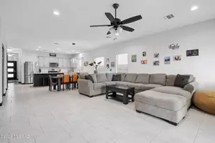 12455 W Gini Ln, Marana, AZ 85653 - Photo 16