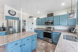 668 W Greenview Pl, Green Valley, AZ 85614 - Photo 16
