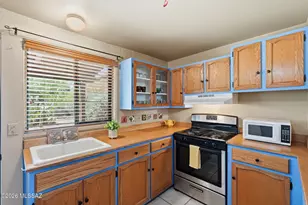 386 S La Canada Dr, Green Valley, AZ 85614 - Photo 10