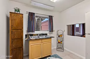 7102 W Ina Rd, Tucson, AZ 85743 - Photo 46