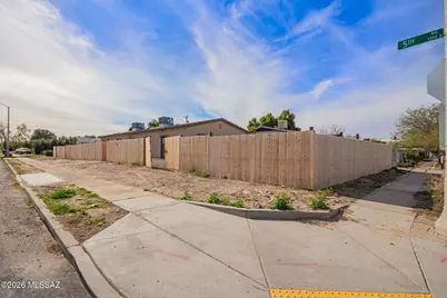 1304 S 5th Avenue, Tucson, AZ 85713 - Photo 2