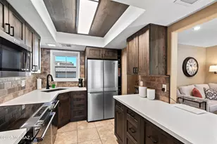 6651 N Campbell Ave, Tucson, AZ 85718 - Photo 6