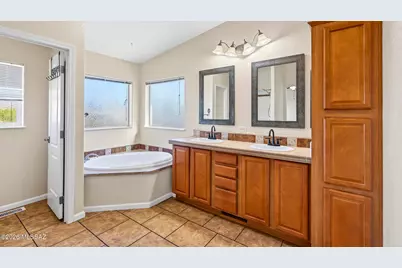 9941 S Big Thunder Drive, Vail, AZ 85641 - Photo 10