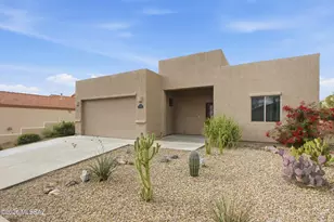 2642 S Falcon View Dr, Tucson, AZ 85713 - Photo 2