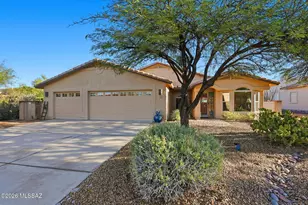 957 E Josephine Saddle Pl, Green Valley, AZ 85614 - Photo 2
