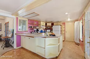 2848 S Desert Rose Dr, Tucson, AZ 85735 - Photo 20