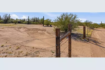 10880 W Massingale Road, Tucson, AZ 85743 - Photo 8