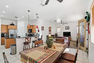 7063 W Autumn Dew Ct, Tucson, AZ 85743 - Photo 14