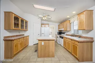 662 W Coachline Ln, Benson, AZ 85602 - Photo 6
