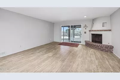 611 S Los Opalos, Green Valley, AZ 85614 - Photo 4