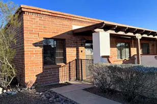 445 S Paseo Quinta, Green Valley, AZ 85614 - Photo 2