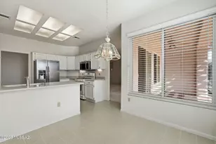 846 E Royal Ridge Dr, Oro Valley, AZ 85755 - Photo 10