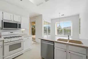 846 E Royal Ridge Dr, Oro Valley, AZ 85755 - Photo 4