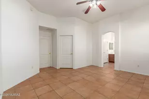 335 E Calle Nacrita, Green Valley, AZ 85614 - Photo 12