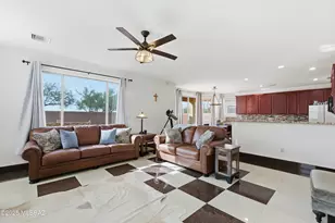 12827 Bloomington Loop, Oro Valley, AZ 85755 - Photo 20