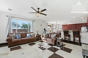 12827 Bloomington Loop, Oro Valley, AZ 85755 - Photo 2