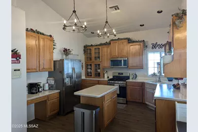 568 N Las Flores Drive, Oracle, AZ 85623 - Photo 8