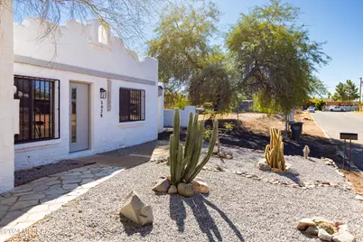 3030 N 2nd Avenue, Tucson, AZ 85705 - Photo 1