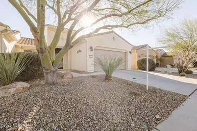 1744 Burning Hill Drive, Green Valley, AZ 85614 - Photo 2