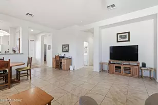5794 S Henderson Canyon Dr, Green Valley, AZ 85622 - Photo 12