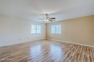 8847 N Moonfire Dr, Tucson, AZ 85743 - Photo 16