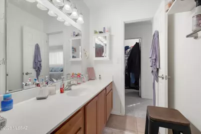 915 N Venice Avenue #APT B, Tucson, AZ 85711 - Photo 22