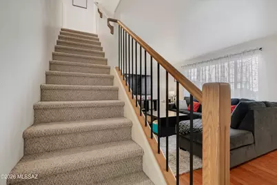 915 N Venice Avenue #APT B, Tucson, AZ 85711 - Photo 8
