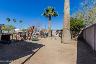 325 E President St, Tucson, AZ 85714 - Photo 28