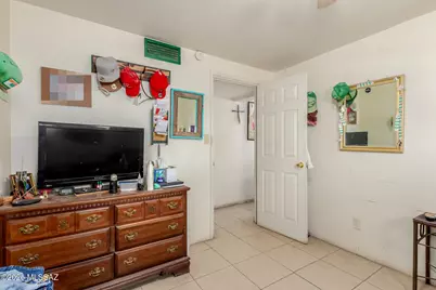 325 E President Street, Tucson, AZ 85714 - Photo 12