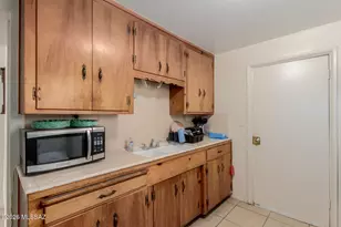 325 E President St, Tucson, AZ 85714 - Photo 8