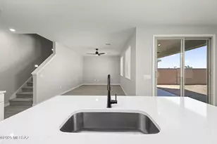 7714 S Wild Pr Dr, Tucson, AZ 85757 - Photo 6