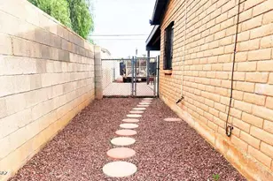 5841 S Herpa Dr, Tucson, AZ 85706 - Photo 4