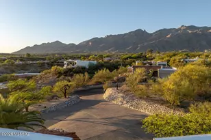 5310 N Calle Bujia, Tucson, AZ 85718 - Photo 2