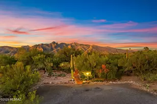 2215 E Camino el Ganado, Tucson, AZ 85718 - Photo 2
