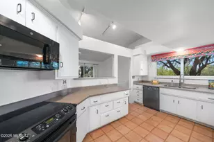 2215 E Camino el Ganado, Tucson, AZ 85718 - Photo 14