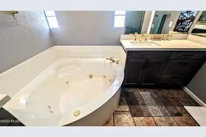 38162 S Desert Bluff Drive, Tucson, AZ 85739 - Photo 14