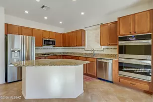 86 E Calle Trona, Green Valley, AZ 85614 - Photo 4