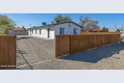 501 W Pennsylvania Drive, Tucson, AZ 85714 - Photo 2