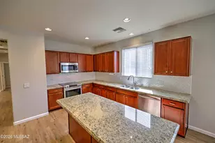 8375 N Ponderosa Pine Pl, Tucson, AZ 85743 - Photo 2