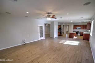 8375 N Ponderosa Pine Pl, Tucson, AZ 85743 - Photo 10