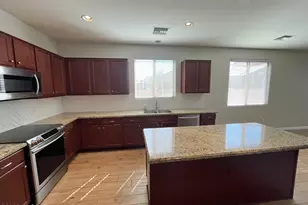 8375 N Ponderosa Pine Pl, Tucson, AZ 85743 - Photo 10