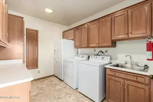 7401 N Cobblestone Rd, Tucson, AZ 85718 - Photo 20